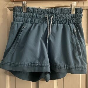 Athleta Girl 3" shorts blue/teal size 12/L